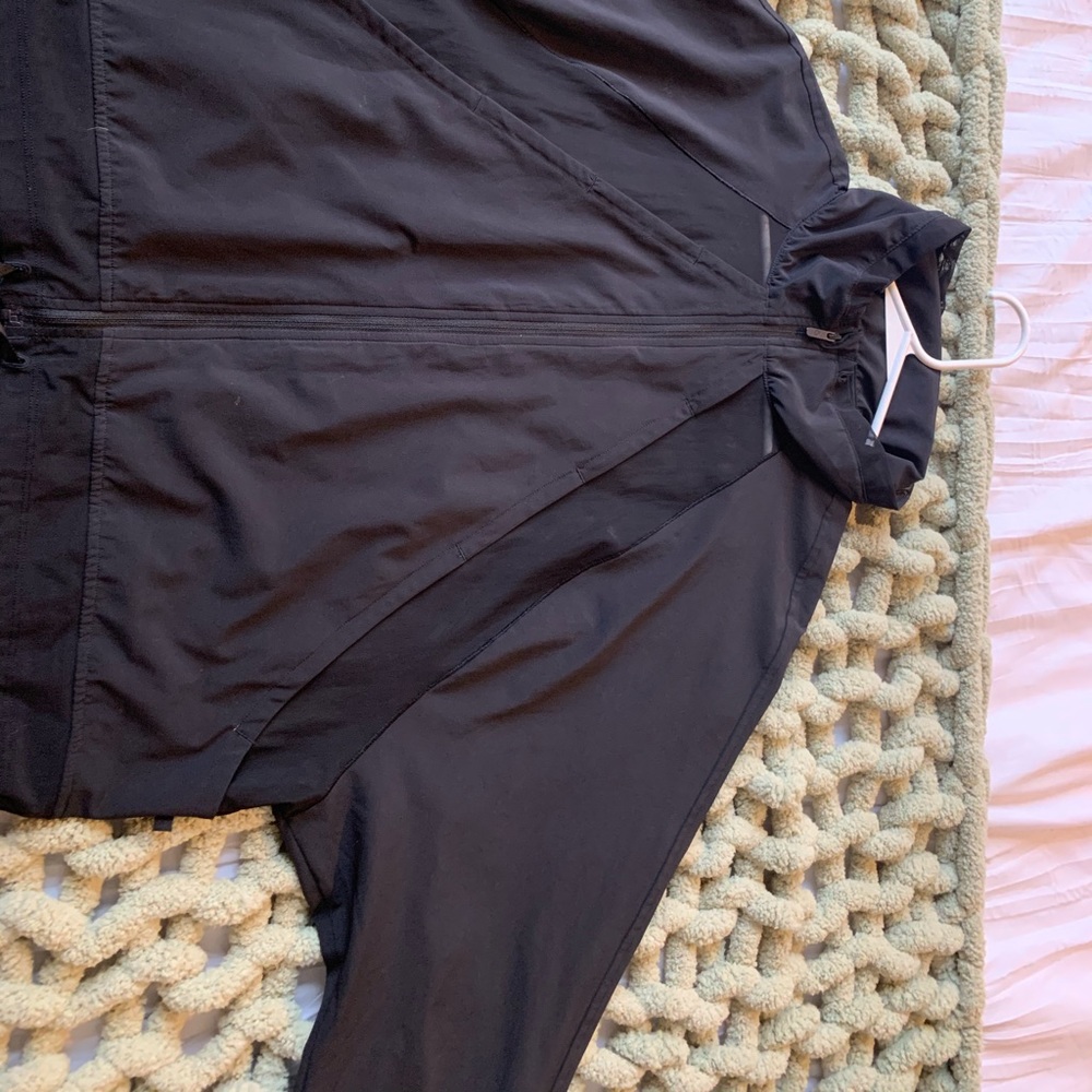 Lululemon jacket - Picture 2 of 5